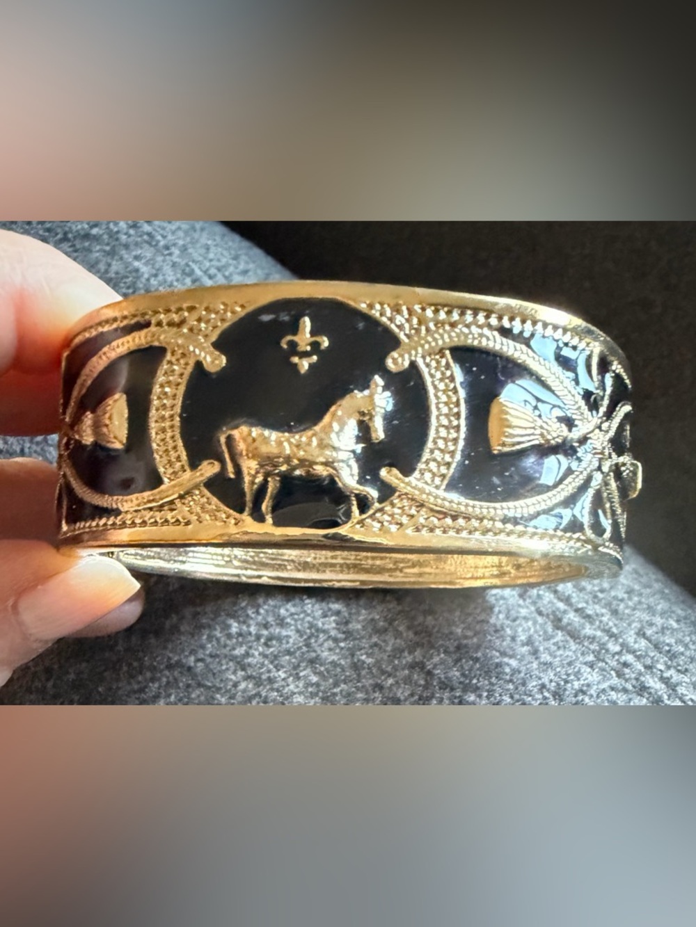 Black and Gold Enamel Horse Motif Bangle.